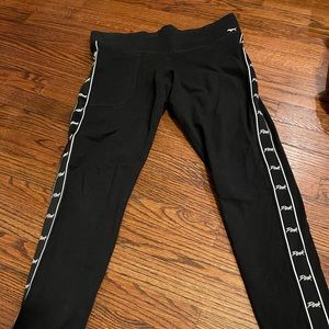 Victoria’s Secret - Pink yoga leggings